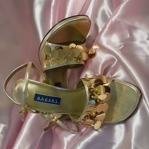 Gold sequin heels size 6.5 Bakers brand
